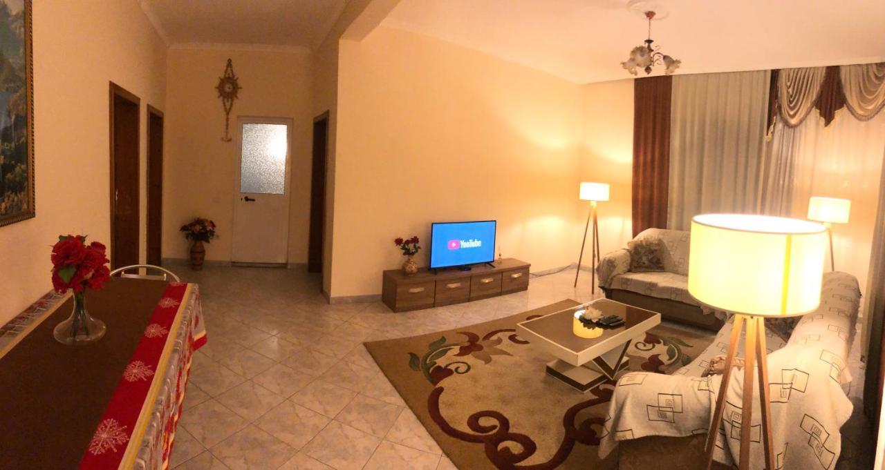 Hotel Vogli's House Durrës Esterno foto