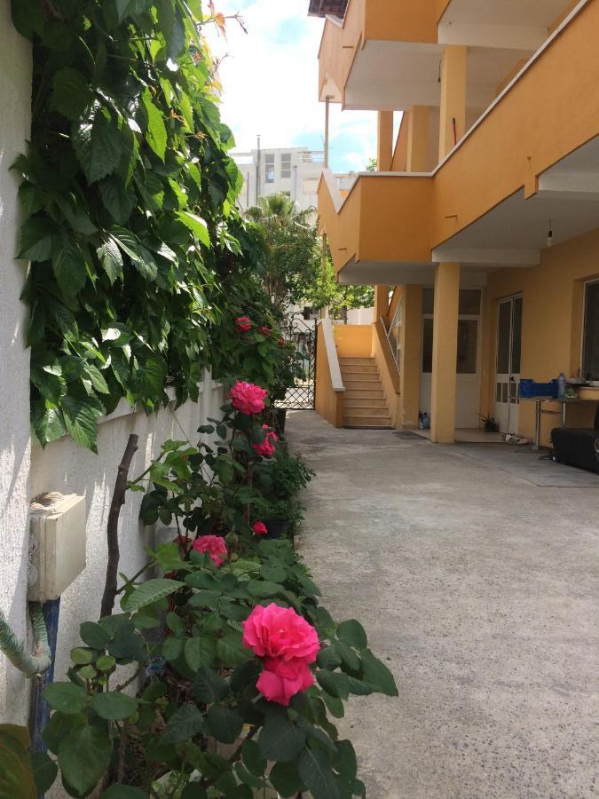 Hotel Vogli's House Durrës Esterno foto